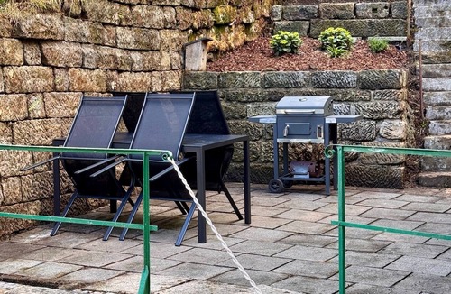 Krippen Apartment | Modern vacation apartment, with parking space and terrace and barbecue