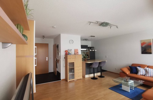 Steisslingen Apartment | Modern vacation apartment in a quiet location, approx. 8 km from Lake Constance