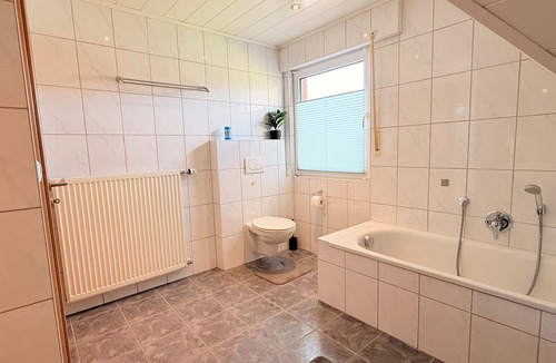 Haren Apartment | Modern vacation apartment within walking distance of Dankern Castle