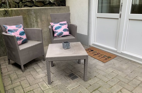 Arnsberg Apartment | Moderne Ferienwohnung mit Eigener Terrasse