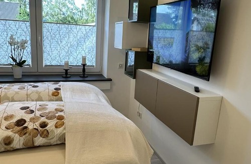 Sundern-Allendorf Apartment | Moderne Ferienwohnung nahe Sorpesee, WLAN, Parkplatz-Haus am Krähenbach-Sorpe