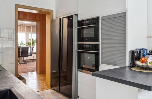 Tauberbischofsheim Apartment | Moderne Fewo mit Ausblick