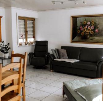 Gottmadingen House | Moderne Landwohnung - Pension - Top Lage