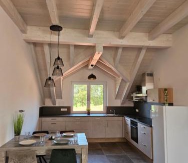 Finsing Apartment | Moderne,ruhige Ferienwohnung in Eicherloh