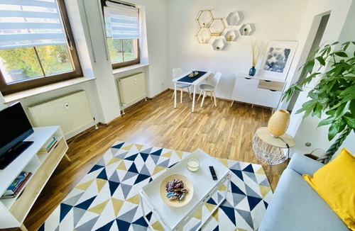 Heinersreuth Apartment | Moderne Wohnung in Vorstadtidylle zu Bayreuth