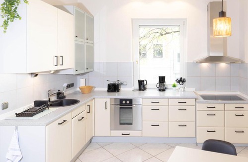 Hamm Apartment | Modernes Apartment am Park ruhig, komfortabel, Handtücher, Bettwäsche, MagentaTV