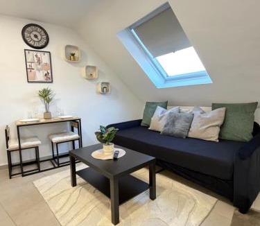 Frohnhausen Apartment | Modernes Apartment mit Smart-TV & WLAN nahe Messe