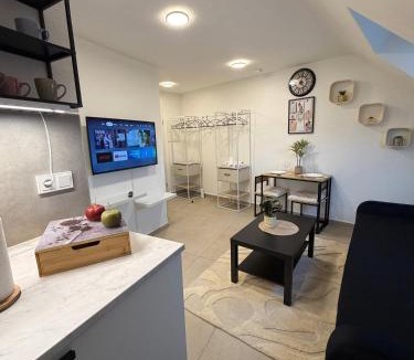 Frohnhausen Apartment | Modernes Apartment mit Smart-TV & WLAN nahe Messe