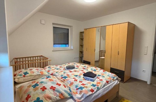 Lingen Apartment | Modernes Apartment nahe Zentrum mit Küche und Parkplatz