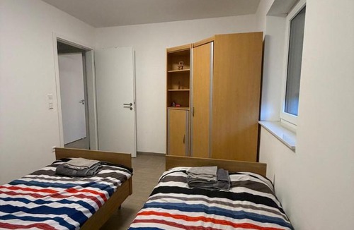 Lingen Apartment | Modernes Apartment nahe Zentrum mit Küche und Parkplatz