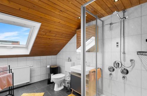 Ochsenhausen Apartment | Modernes Apartment zentral in Ochsenhausen mit Parkplatz und WLAN ideal für Business und Urlaub