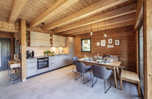Hartkirchen Ski Chalet | Modernes Chalet mit eigener Sauna im Vital Camp Bayerbach