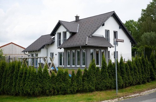 Freyung Apartment | Modernes Ferienhaus am Rande des Luftkurortes Freyung mit Garten und Sonnenterrasse