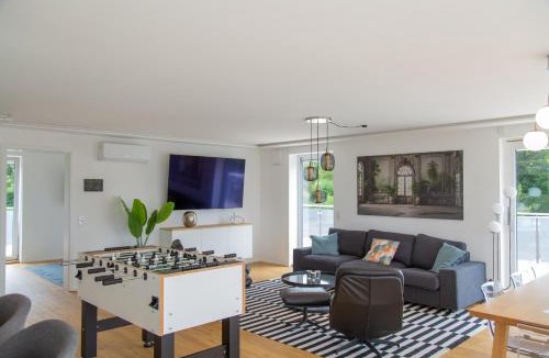 Waldkirchen Apartment | Modernes Penthouse mit Bergpanorama & großer Terrasse, für bis zu 8 Personen