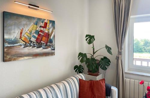 Klein Bollhagen Apartment | Mohnrot - Fulgenhaus