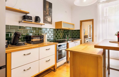 Iserlohn Apartment | MOLA Apartments-Altstadtwohnung mit Terrasse