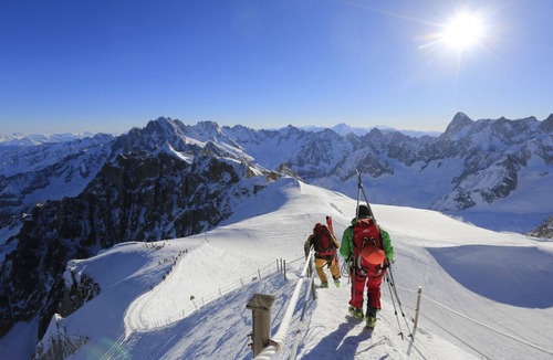Chamonix City Centre Apartment | Montenvers B11 is a smart contemporary alpine apartment with mountain views