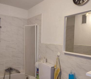 Rheydt Apartment | Monteurwohnung 6 P. Mönchengladbach Rheydt