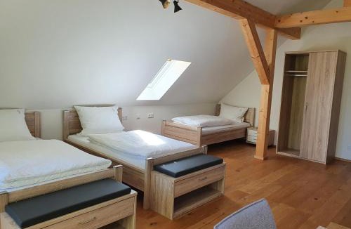 Hausen Apartment | Monteurwohnungen Schmack