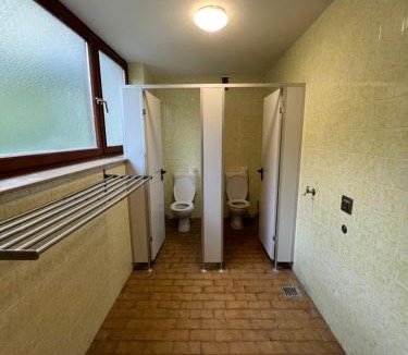Gerbrunn Apartment | Monteurzimmer 1, Würzburg, Gerbrunn, Gemeinschaft Küche, WC, Dusche