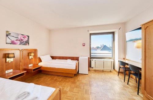 Straubing Apartment | Monteurzimmer für bis zu 26 Personen in Straubing low budget mit Gemeinschaftsküche NEU