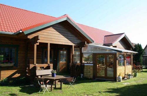 Ueckeritz Apartment | Moose House - Finnish Log House & Round Log House