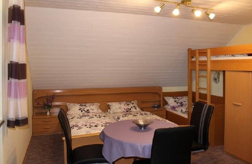 Wiesent House | Motel ∙ 1 bedroom ∙ 4 guests