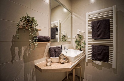 Kelheim House | Motel ∙ 2 bedrooms ∙ 4 guests