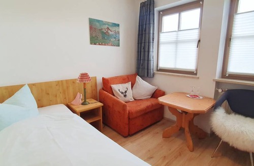 Uebersee House | Motel ∙ 4 guests