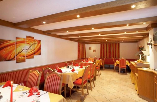 Reutte House | Motel ∙ 5 guests
