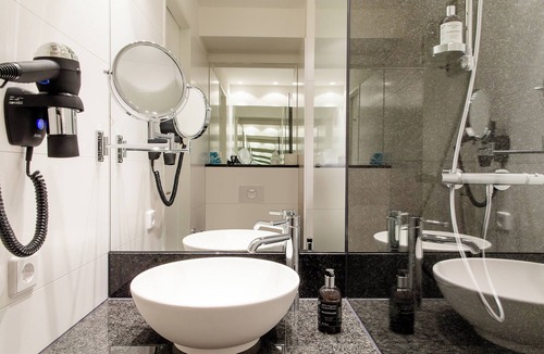 Innenstadt Hotel | Motel One Lübeck