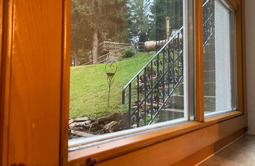 Sankt Wolfgang-Kienberg Apartment | Mountain Apartment Zirbenzapfen – Alpine Hut Charm & Comfort at 1,600 m in Styria