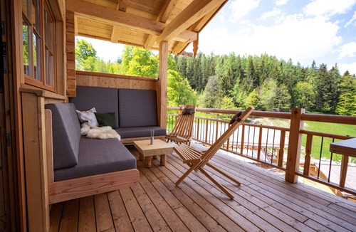 Schwob House | "muckerl Alm" für 4-6 Personen, 2 Separate Schlafzimmer, Terrasse mit Bergblick, Whirlpool, Infrarotliegen
