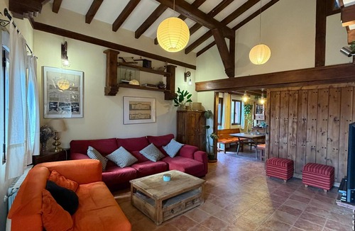 Cogolludo Cottage | Mute Shelter