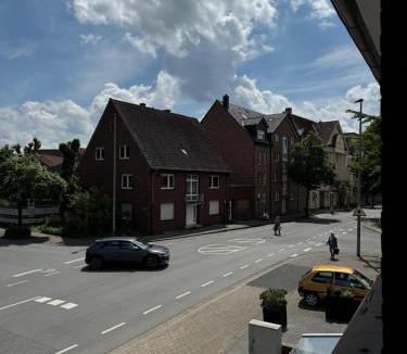 Werne Apartment | Nathanael Ferienwohnung mit Küche, WLAN & 4 Schlafzimmern