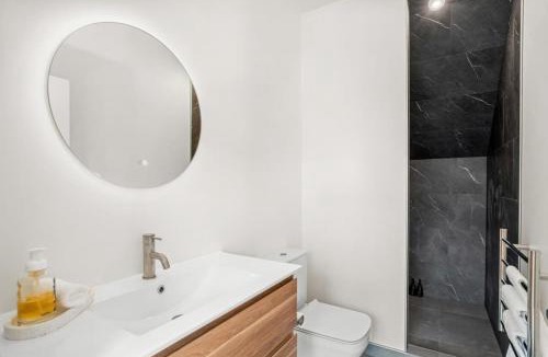 Jacks Point House | Nestled below the Remarkables