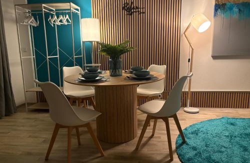 Leubnitz-Neuostra Apartment | NEU Ferienwohnung in Dresden mit großer Terrasse I separate Küche I Eckbadewanne und Dusche