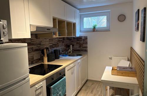 Leubnitz-Neuostra Apartment | NEU Ferienwohnung in Dresden mit großer Terrasse I separate Küche I Eckbadewanne und Dusche