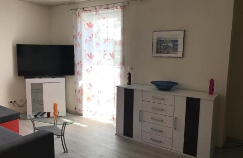 Theilenhofen Apartment | NEU! Moderne Fewo mit Pool am Brombachsee
