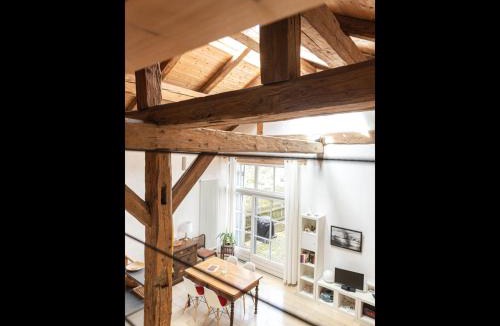 Schernfeld Apartment | NEU! Studio Beim Kirchschuster