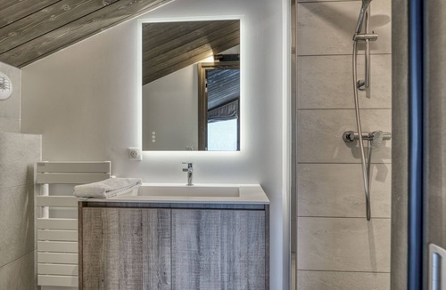 Les Bossons Ski Chalet | New family chalet in Chamonix Mont-Blanc