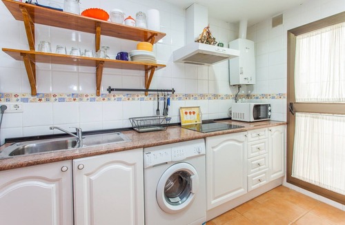 Jerez de la Frontera Condo | New private and closed urbanization apartment 10 minutes from downtown Jerez walking