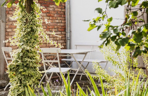 Schernfeld Apartment | NEW! Studio Beim Kirchschuster
