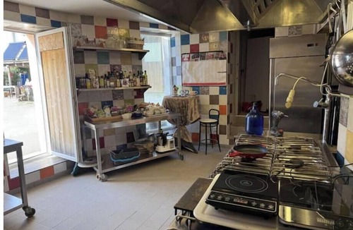 Burghaslach Apartment | New, stylishly decorated apartment with 7 private bathrooms