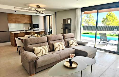 Polop Villa | New villa with private pool in Polop Bay View