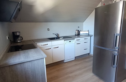 Westerholt Apartment | Newly renovated 85 sqm near Veltins Arena, Cranger Kirmes, Zeche Zollverein