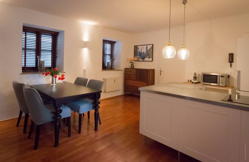 Isarvorstadt Apartment | Newly Renovated! Perfect home away in Munich.