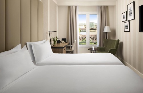 Golden Triangle of Art Hotel | NH Madrid Nacional