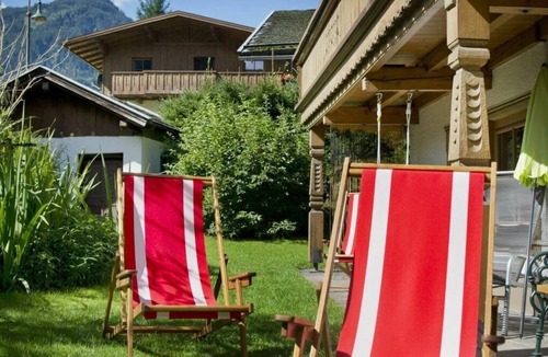 Finsing House | Nice apartment in villa for 8 guests with WIFI, TV, patio and pets allowed
