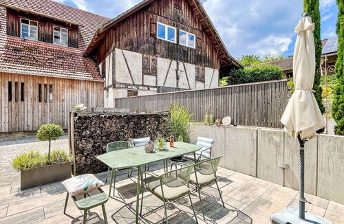 Hofstetten Apartment | Nice apartment for 4 people with WIFI, TV and terrace